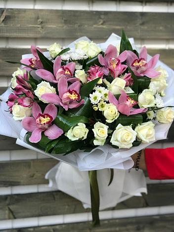 Букет цветов из: Розы и Хризантемы в Мисирево