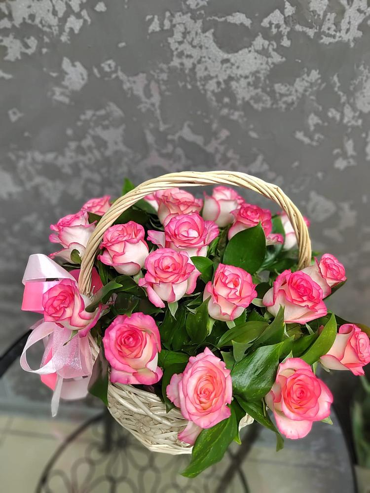 Цветочная композиция из Розы в корзине в Мисирево