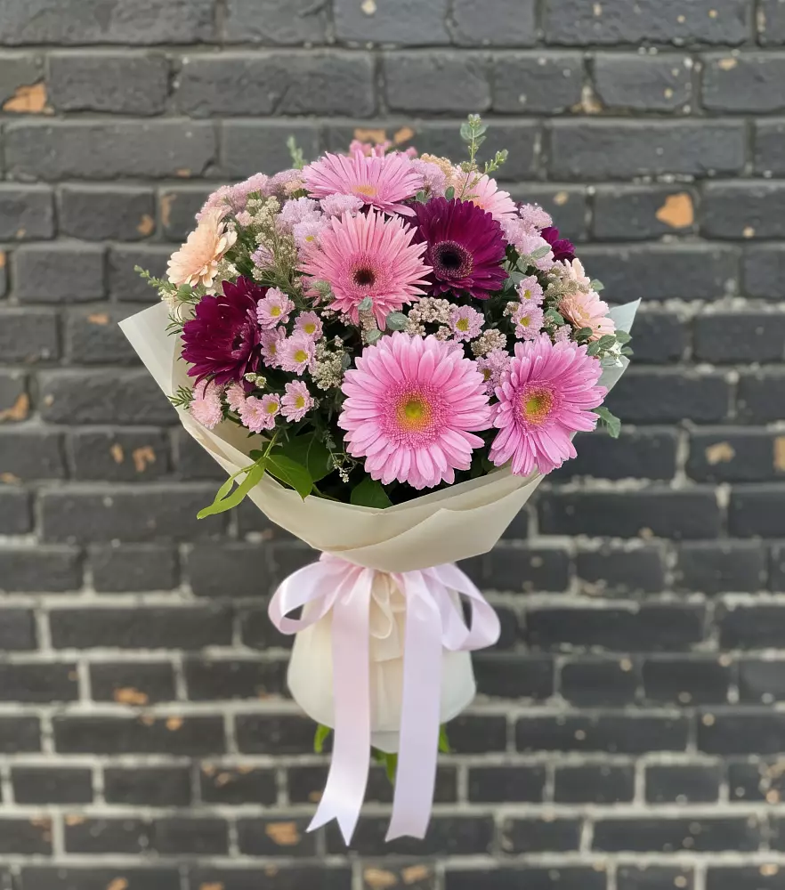 Букет цветов из: Герберы и Хризантемы в Мисирево