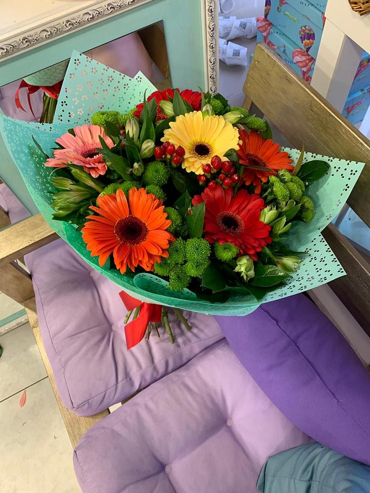 Букет цветов из: Герберы, Хризантемы и Альстромерии в Мисирево