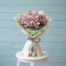 Букет цветов из:  Орхидеи и Розы в Мисирево