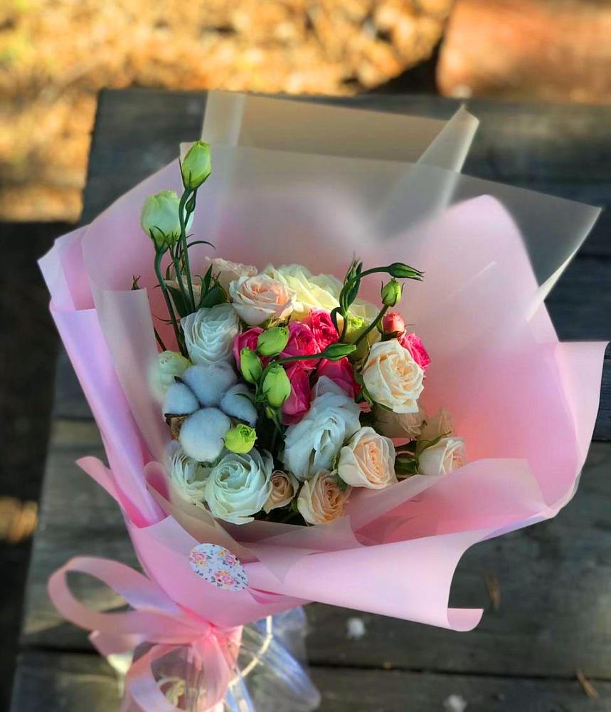 Букет цветов из: Розы и Лизиантусы в Мисирево