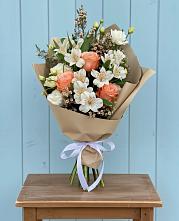 Букет цветов из:  Альстромерии, Лизиантусы, Розы и Хризантемы #REPLACE_PRED# Мисирево