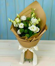 Букет цветов из:  Хризантемы и Лизиантусы в Мисирево