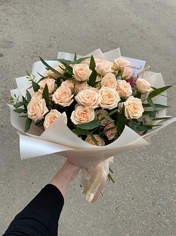 Букет Кремовые розы Латте в Мисирево