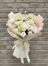 Букет цветов из:  Гвоздики, Розы, Лизиантусы и Хризантемы #REPLACE_PRED# Мисирево