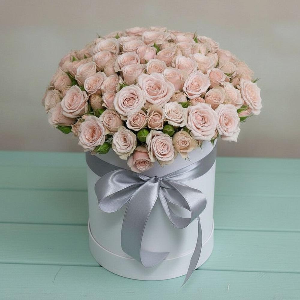 Цветочная композиция из Розы в шляпной коробке в Мисирево