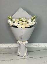 Букет цветов из:  Розы и Лизиантусы в Мисирево